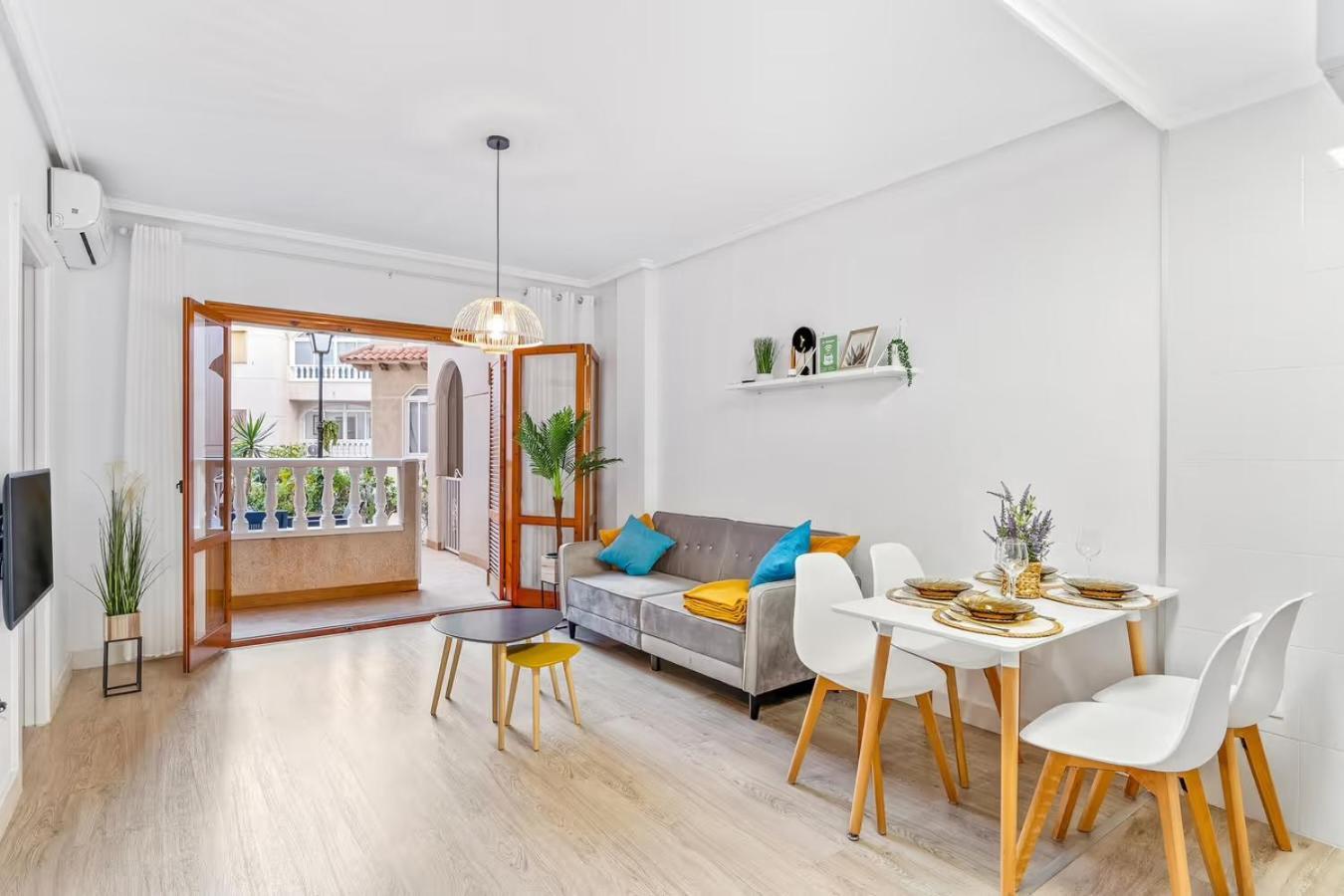 Apartamento Estefany A 100 M De Playa Torrevieja Dış mekan fotoğraf